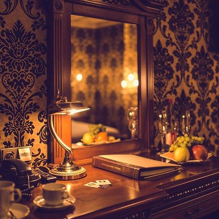 Hotel Florian Palace Jindřichův Hradec Buitenkant foto