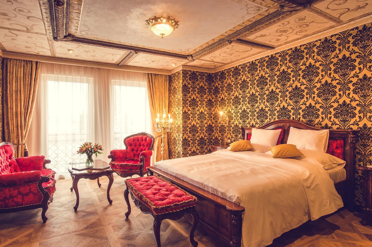 Hotel Florian Palace Jindřichův Hradec Buitenkant foto